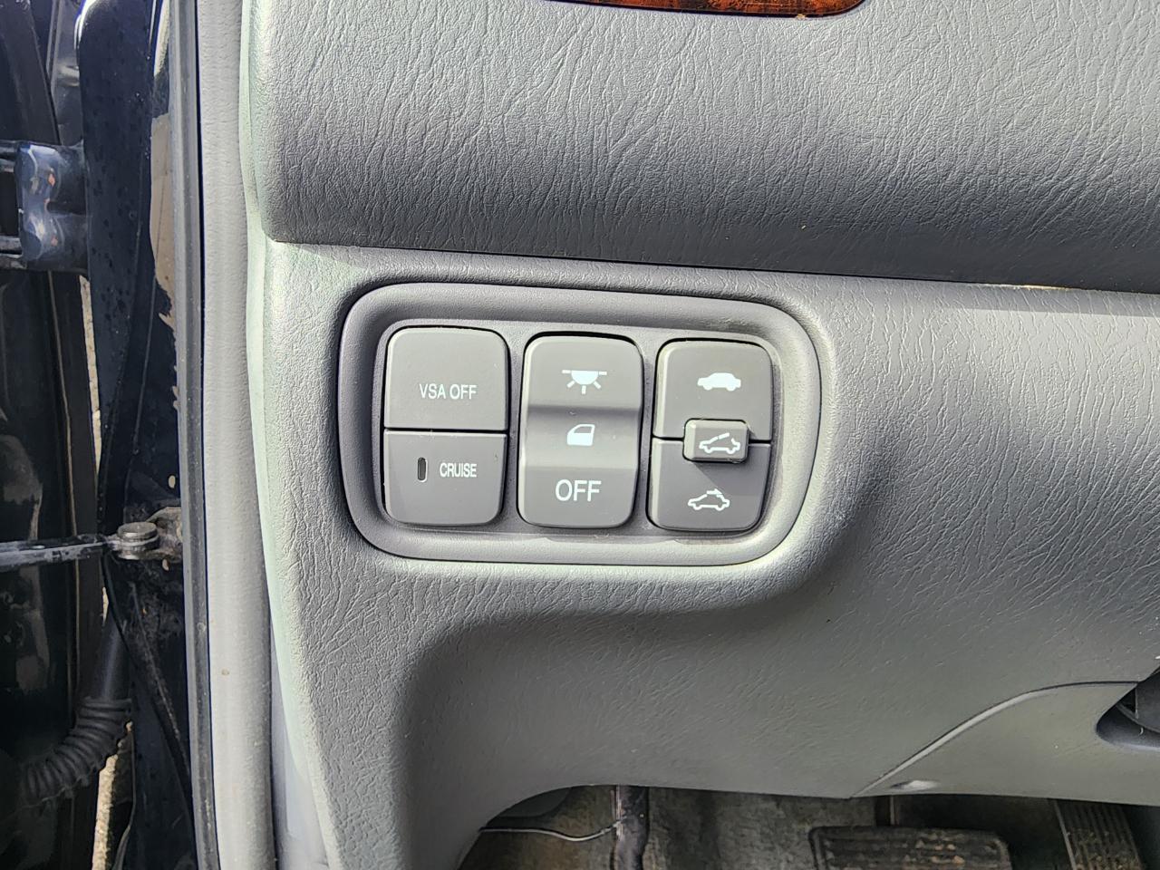 Honda Pilot EX 4WD w/ Leather and DVD 2006