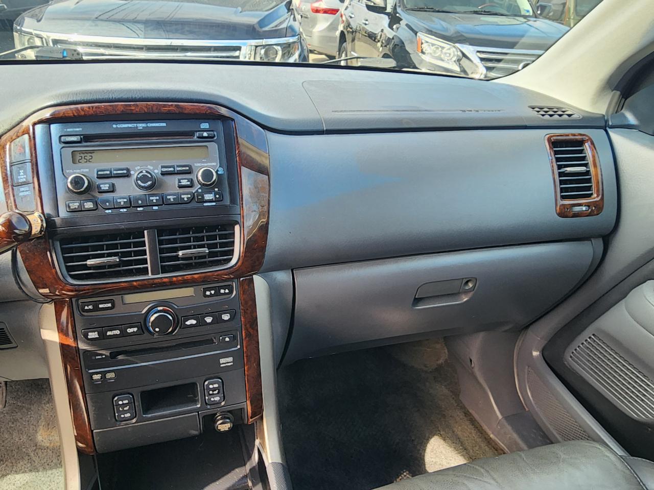 Honda Pilot EX 4WD w/ Leather and DVD 2006