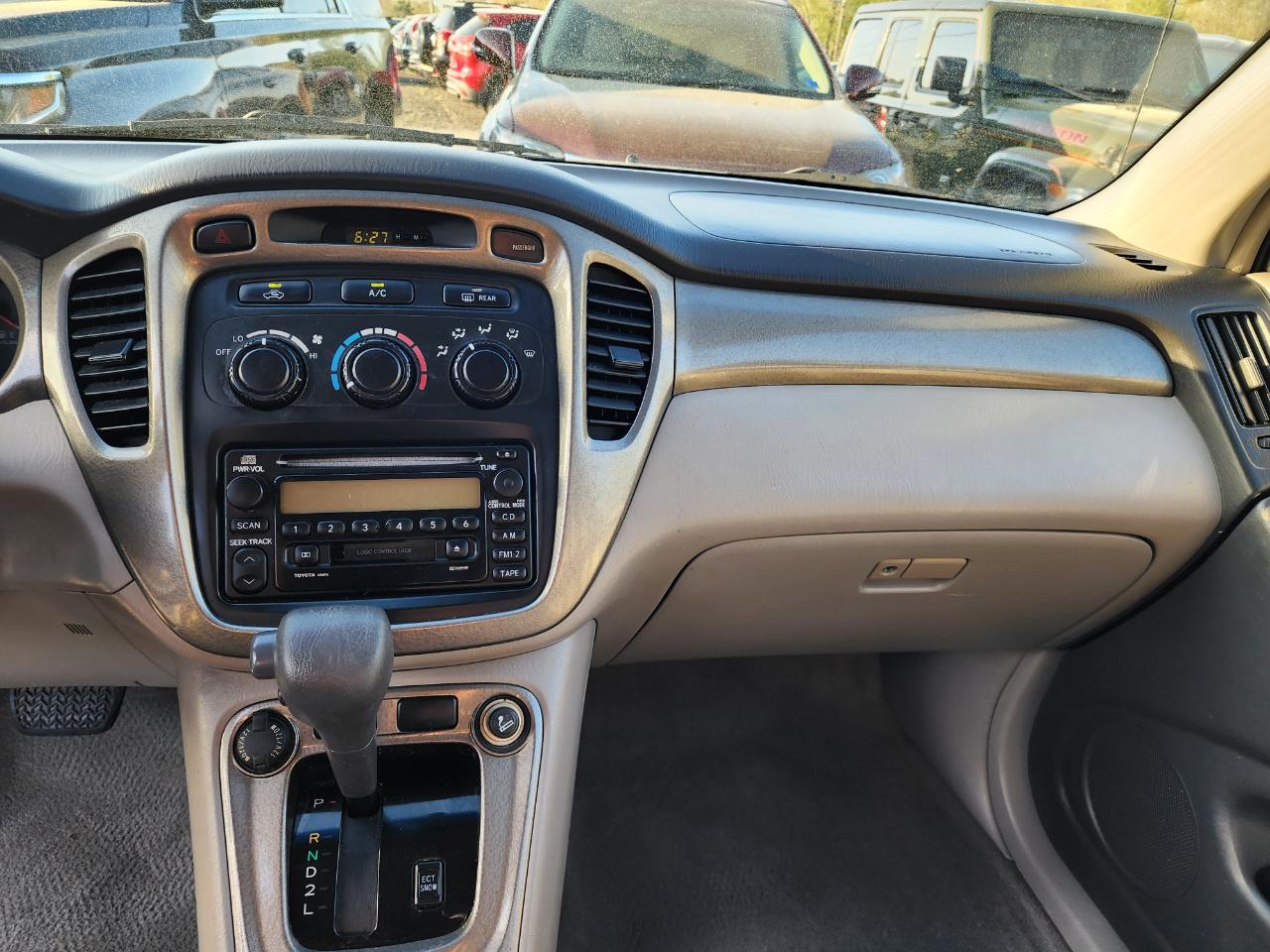 Toyota Highlander V6 2WD 2003