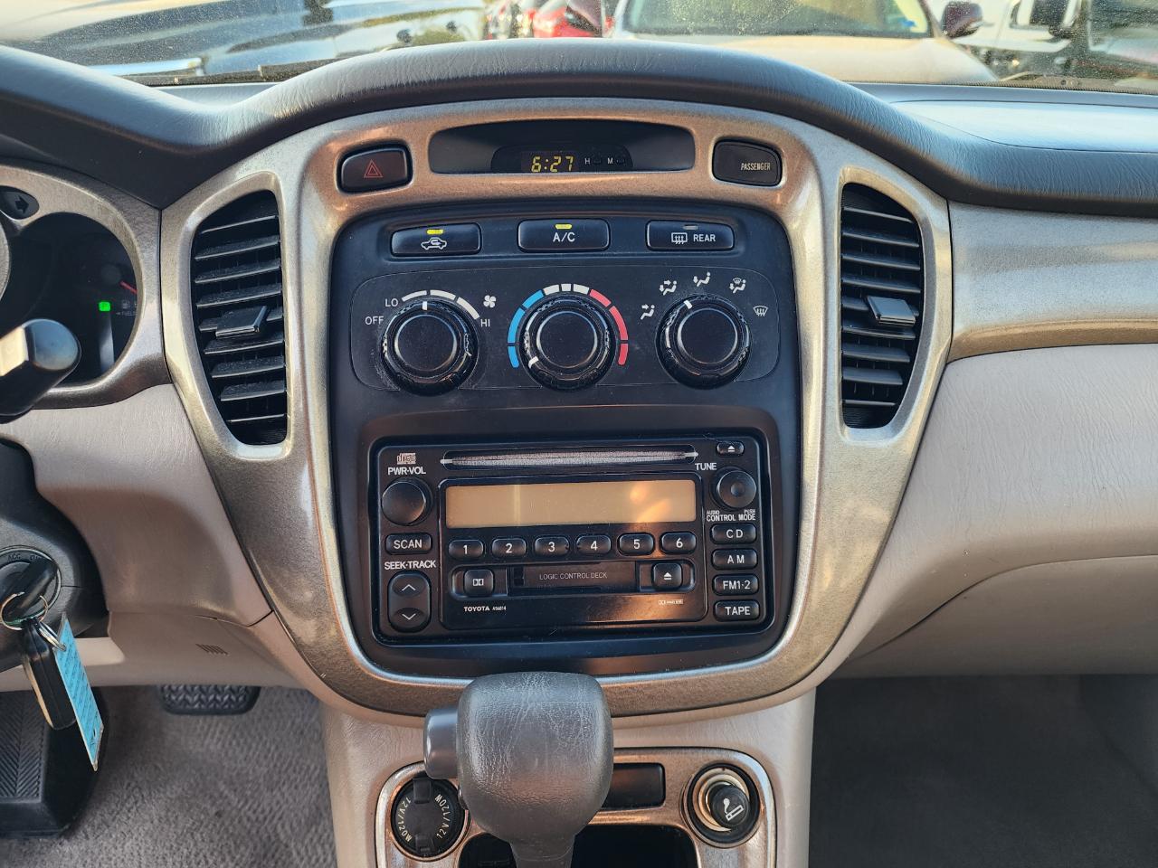 Toyota Highlander V6 2WD 2003