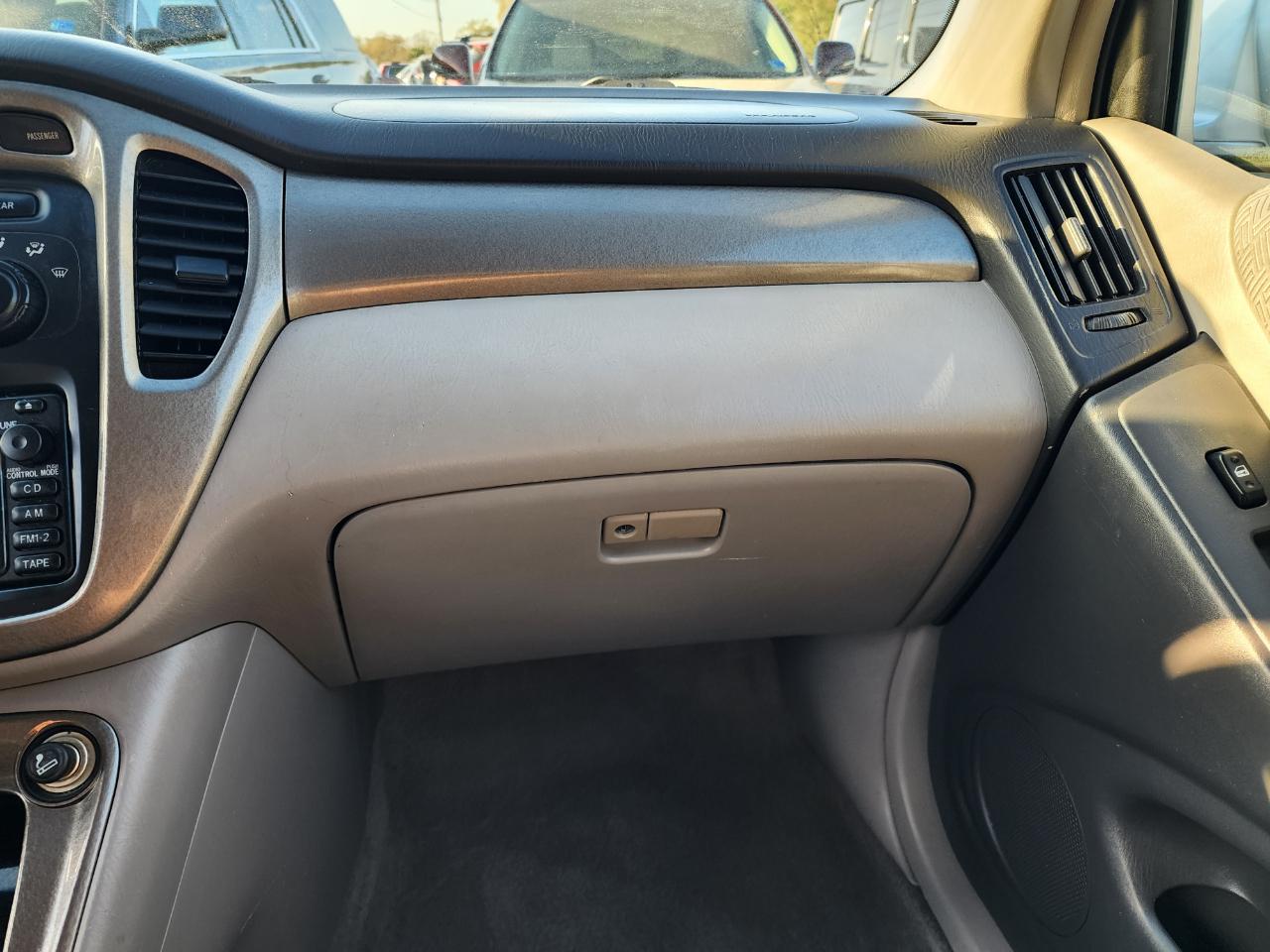 Toyota Highlander V6 2WD 2003