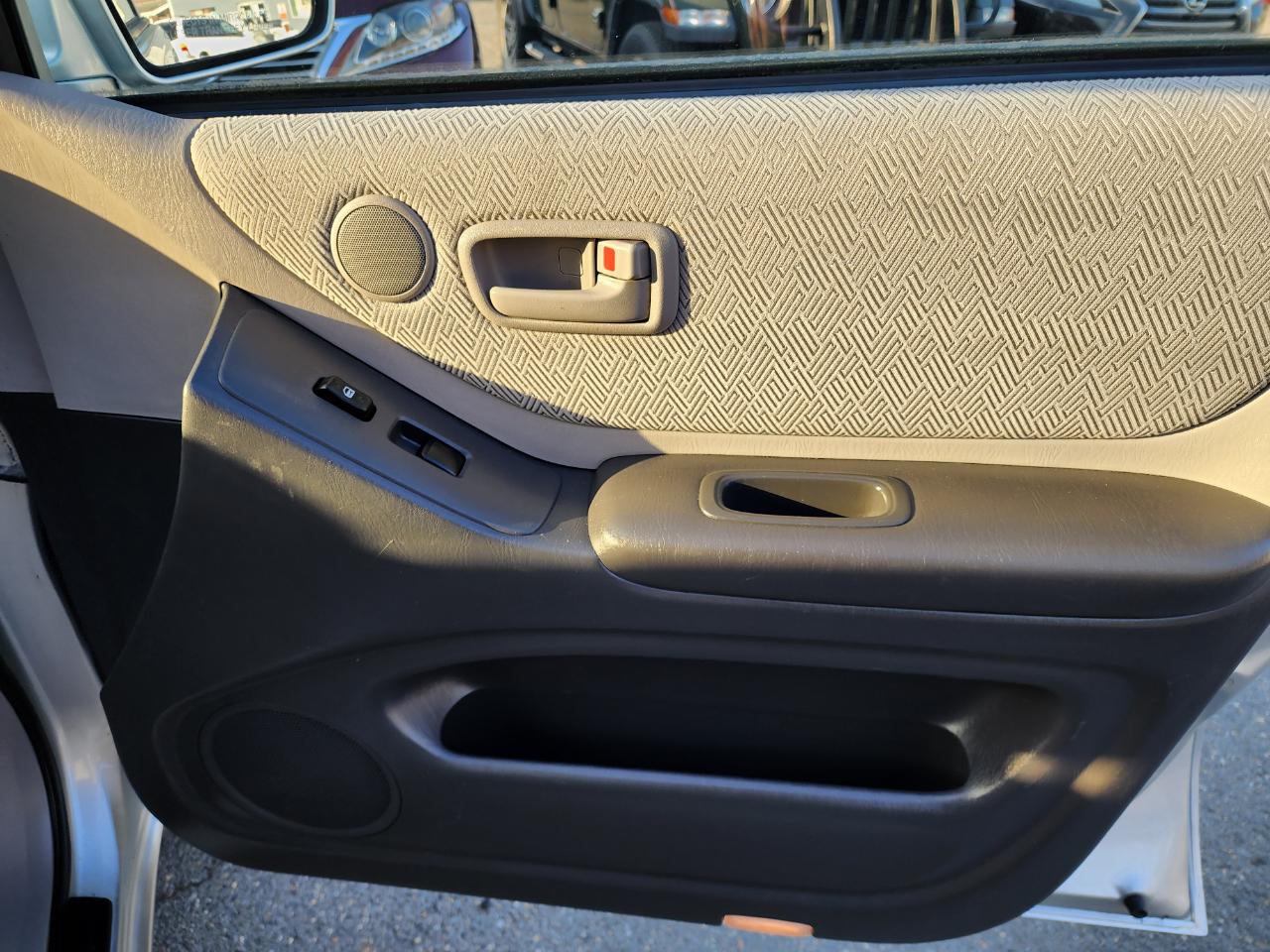 Toyota Highlander V6 2WD 2003