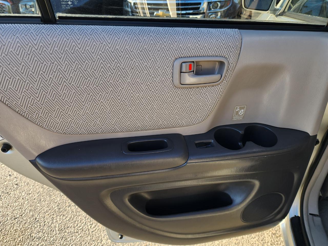 Toyota Highlander V6 2WD 2003