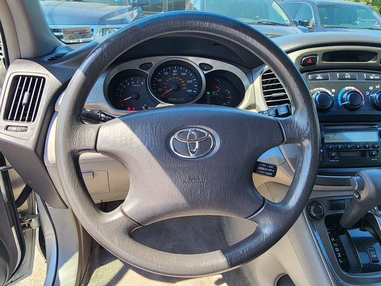 Toyota Highlander V6 2WD 2003