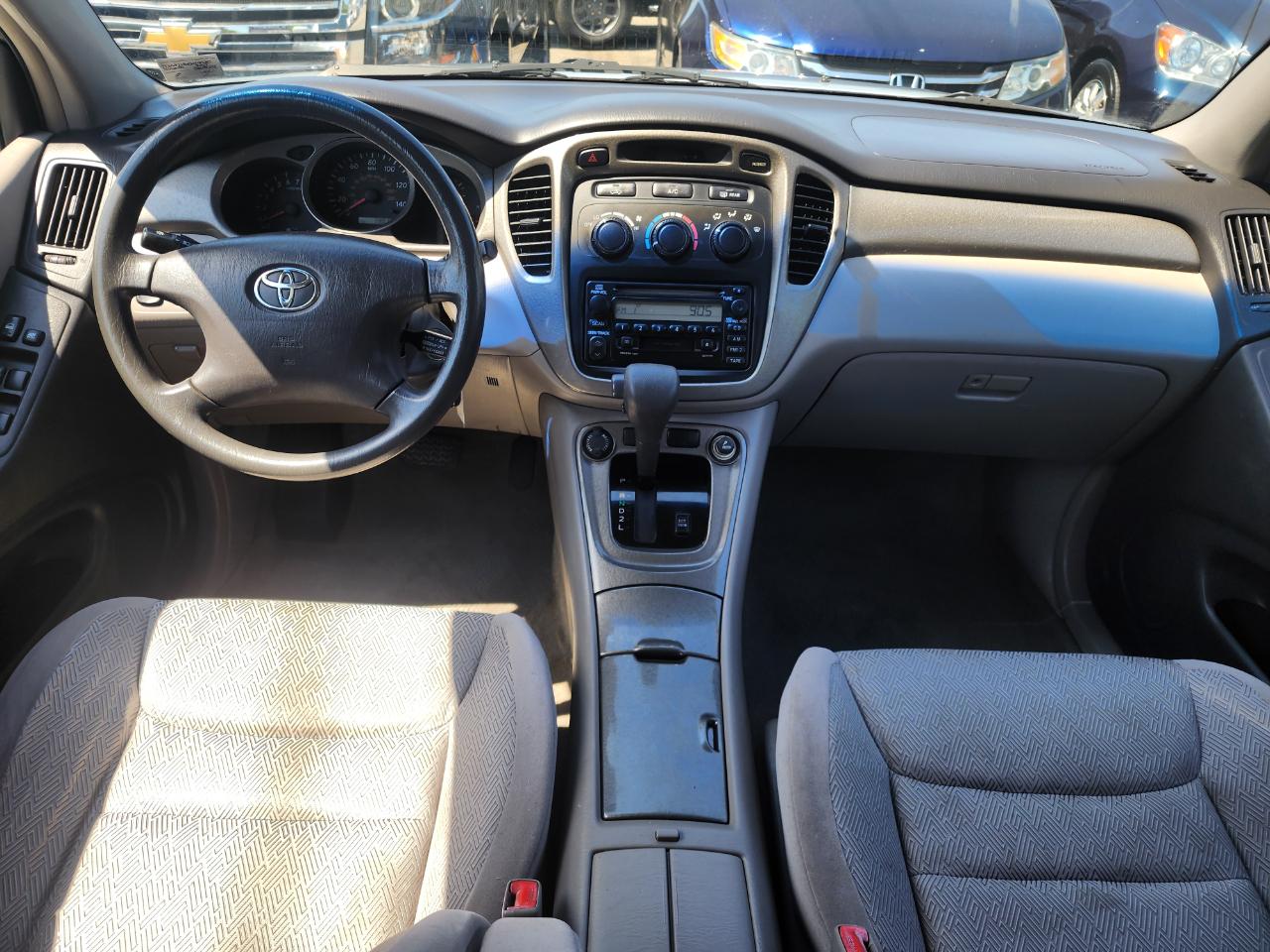Toyota Highlander V6 2WD 2003