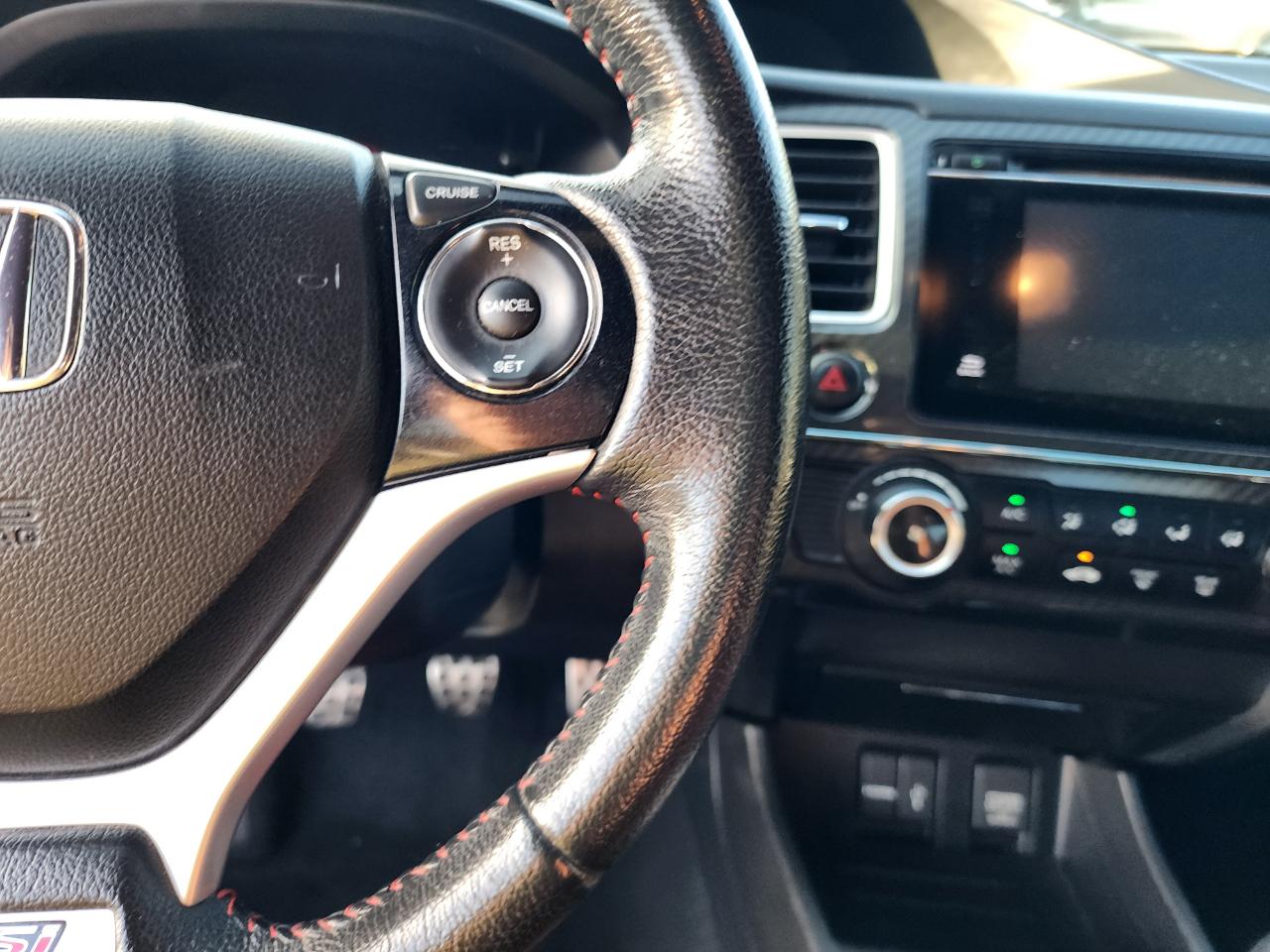 Honda Civic Si Sedan 6-Speed MT 2015