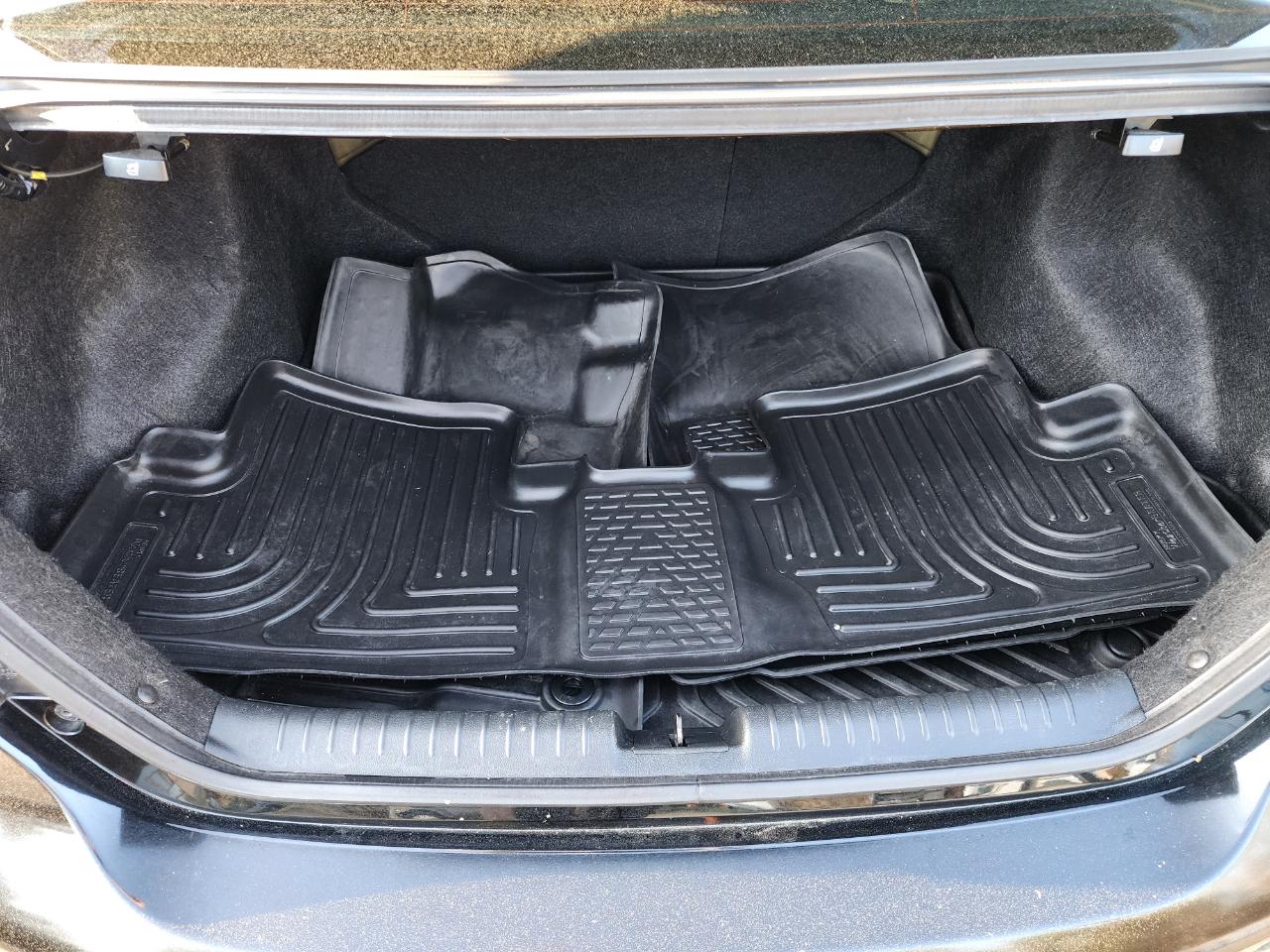 Honda Civic Si Sedan 6-Speed MT 2015