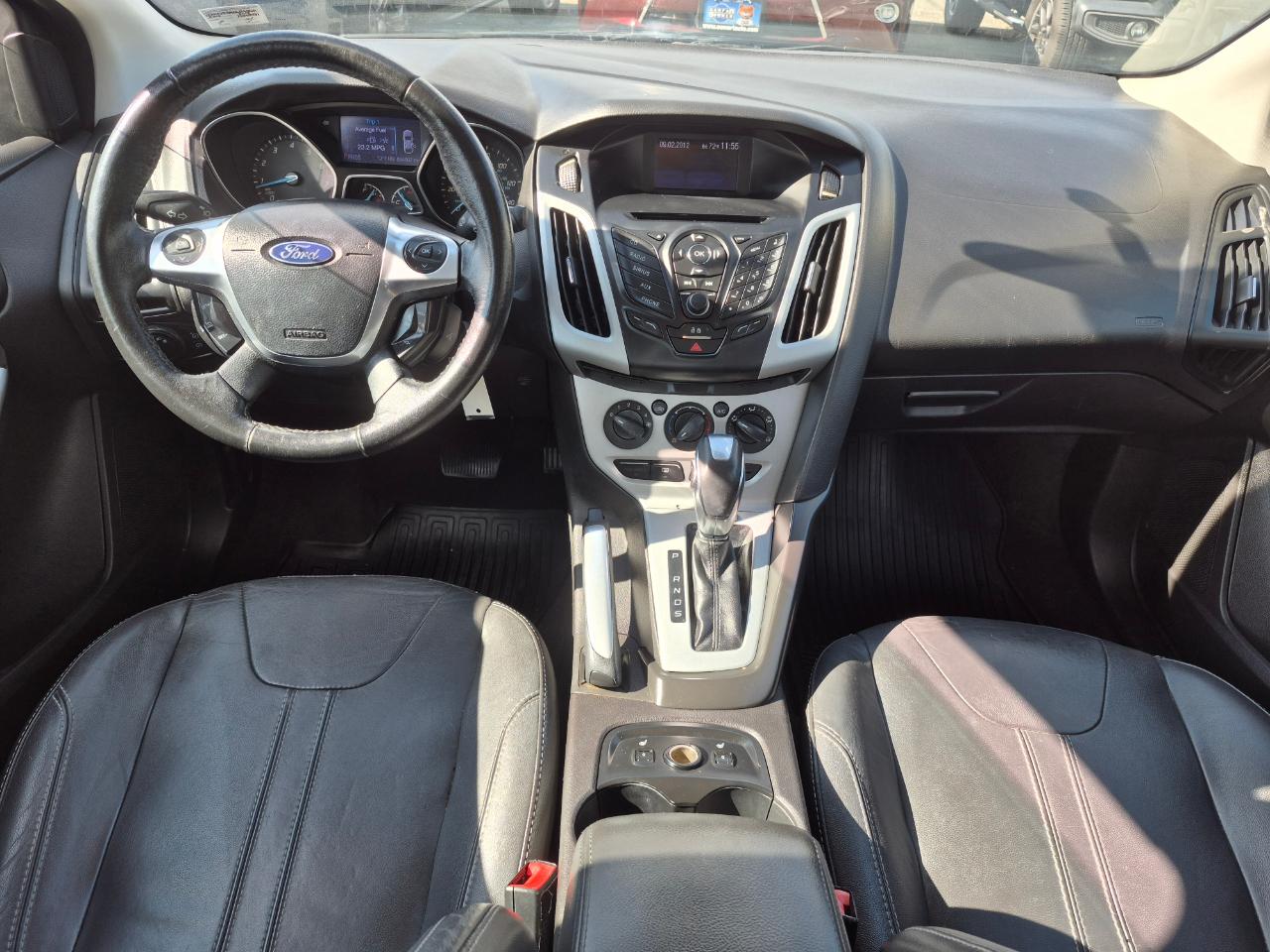Ford Focus SE Sedan 2013