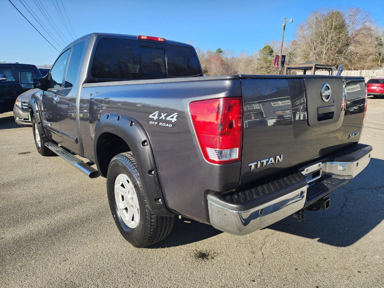 Nissan Titan LE King Cab 4WD 2006