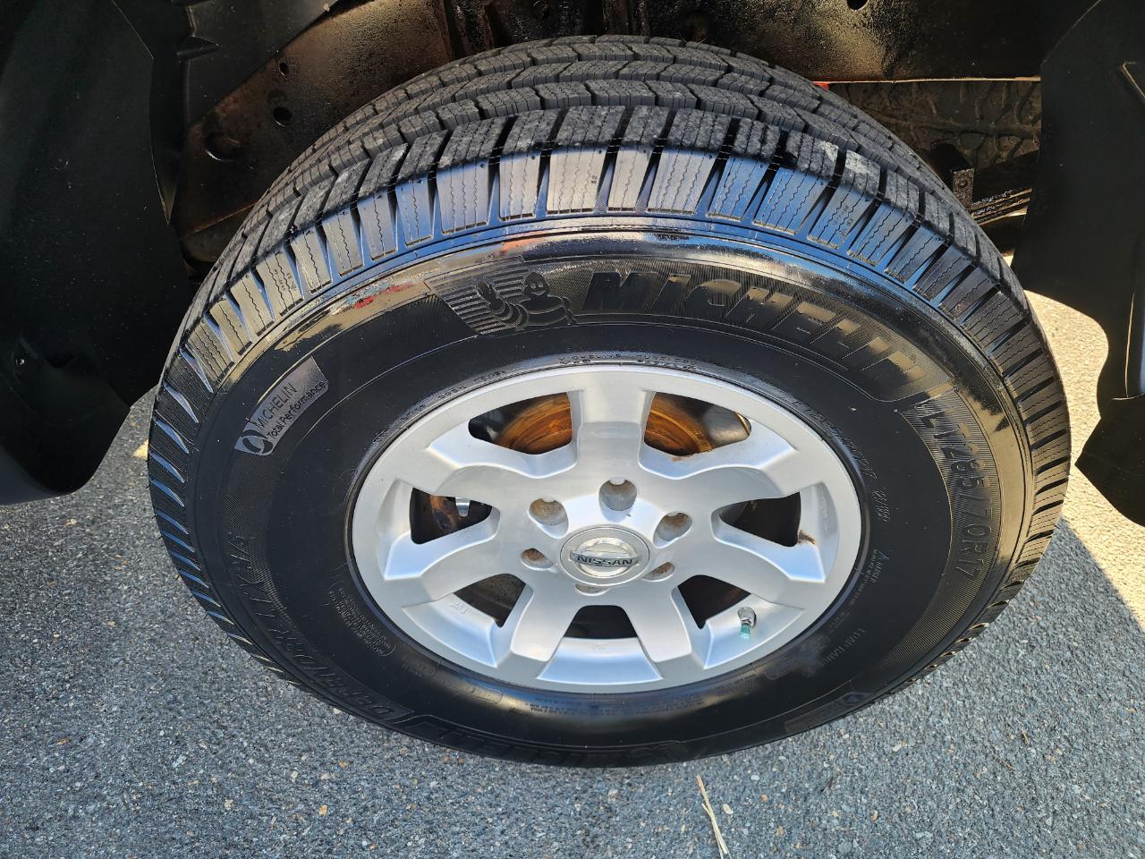 Nissan Titan LE King Cab 4WD 2006