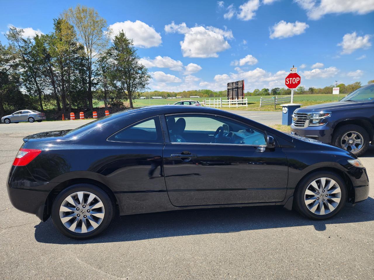 Honda Civic EX Coupe 5-Speed AT 2011