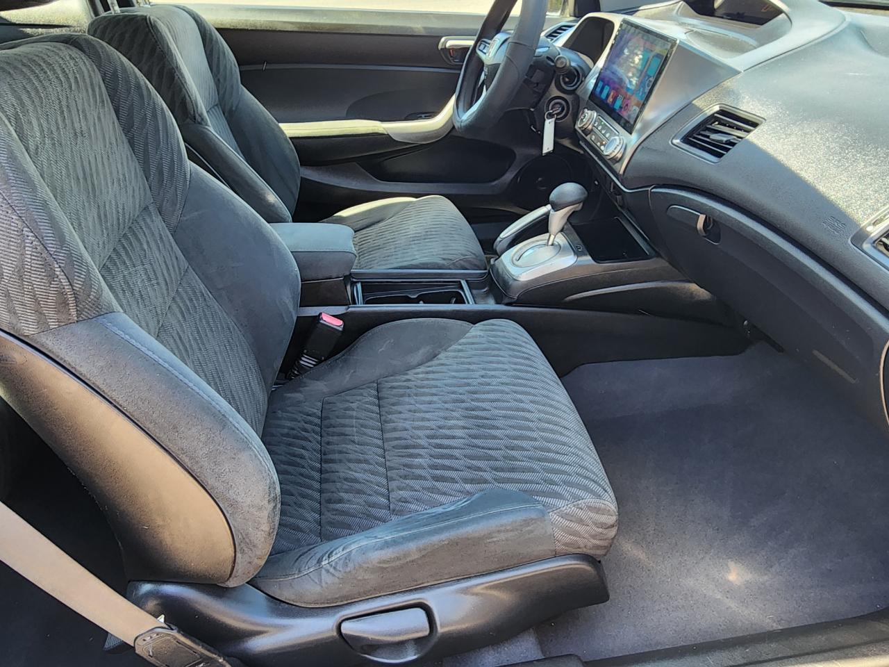 Honda Civic EX Coupe 5-Speed AT 2011