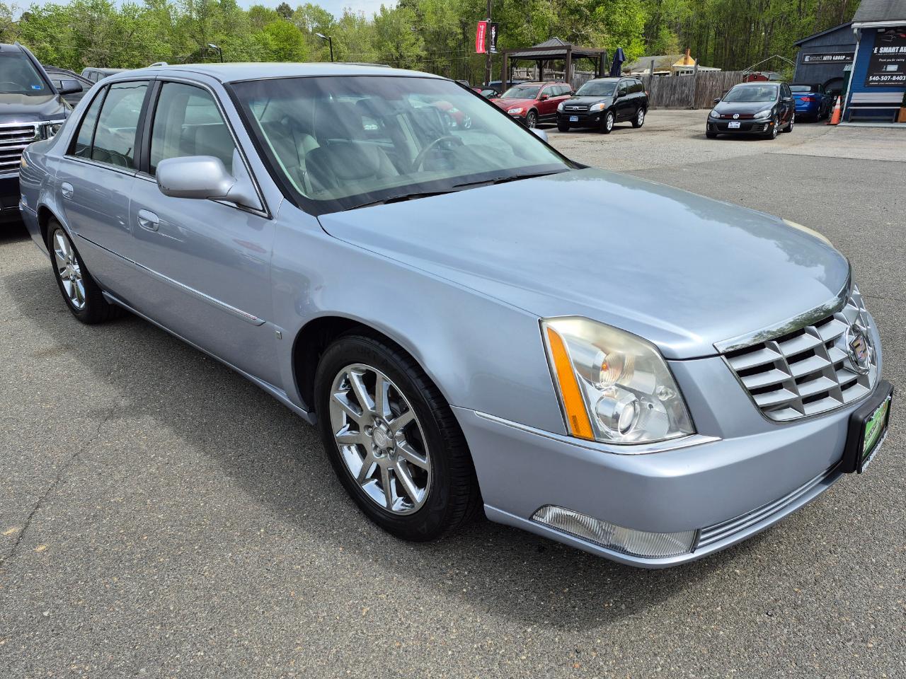 Cadillac DTS Sedan 2006