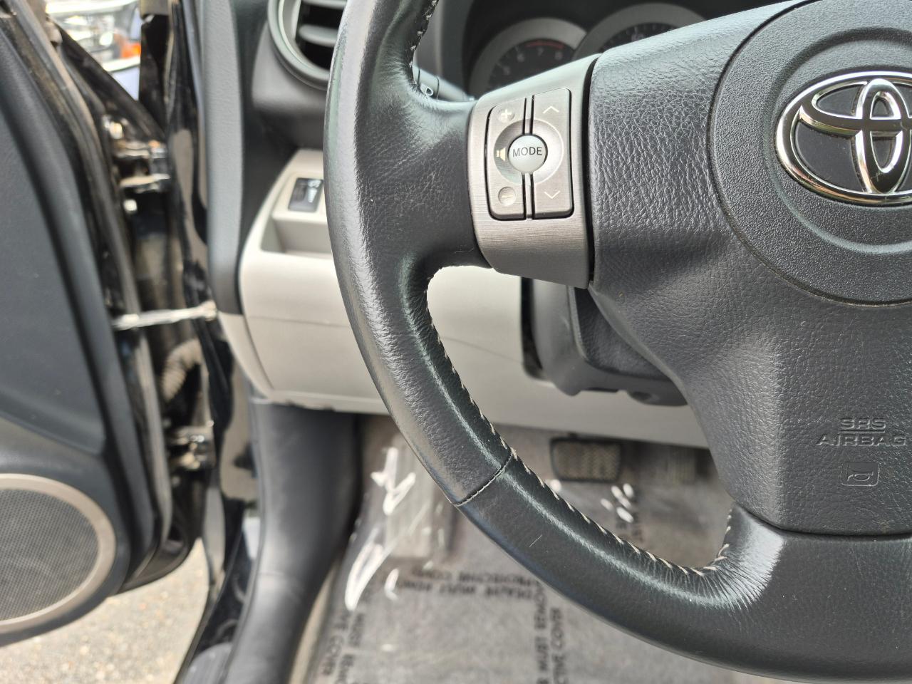 Toyota RAV4 Limited I4 4WD 2006