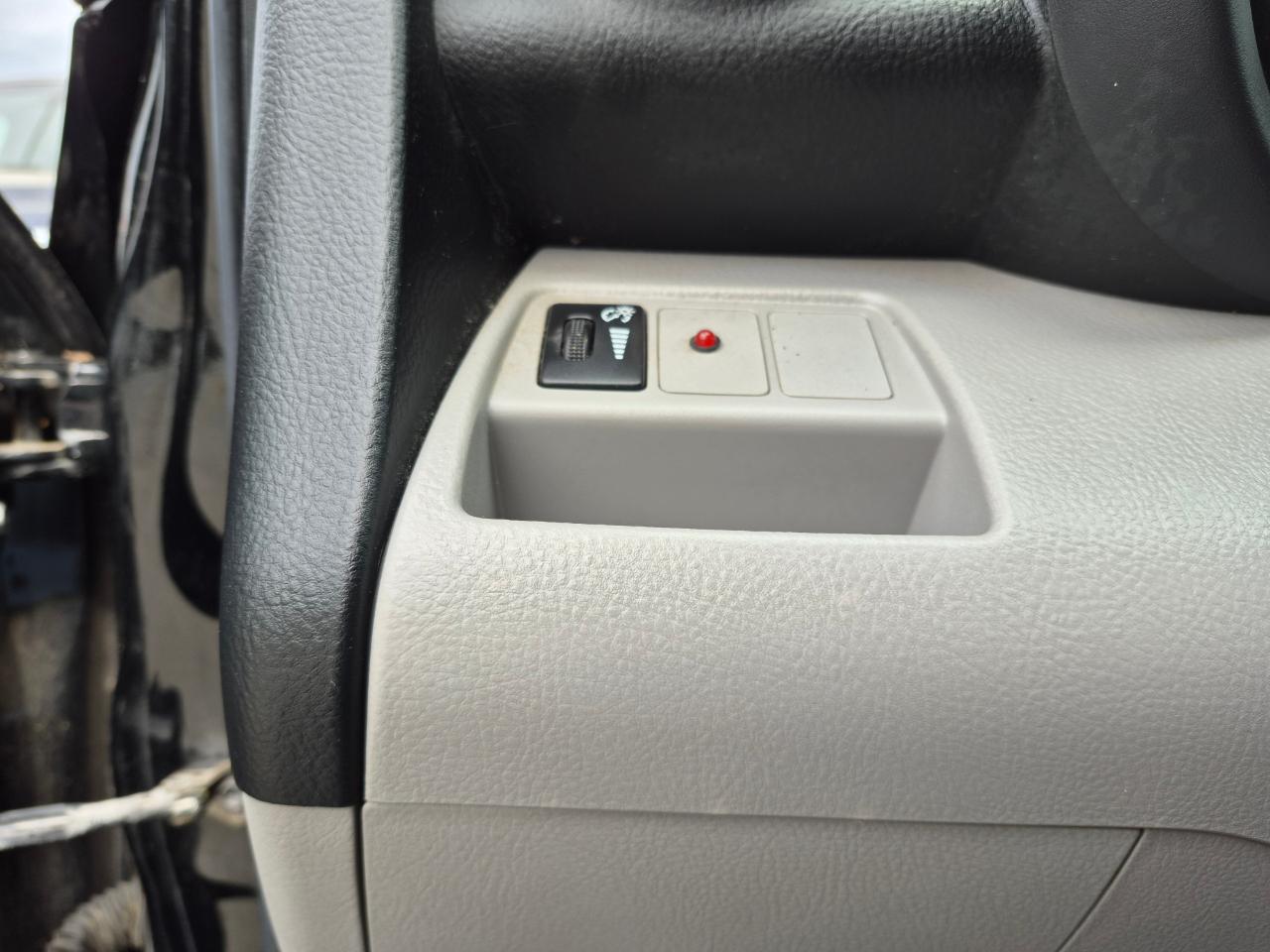 Toyota RAV4 Limited I4 4WD 2006