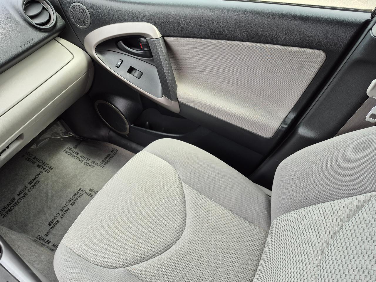 Toyota RAV4 Limited I4 4WD 2006