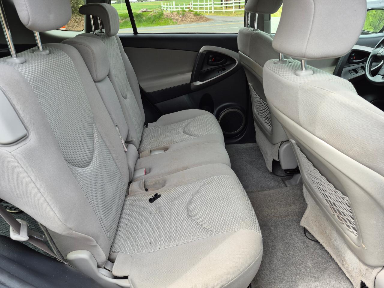 Toyota RAV4 Limited I4 4WD 2006