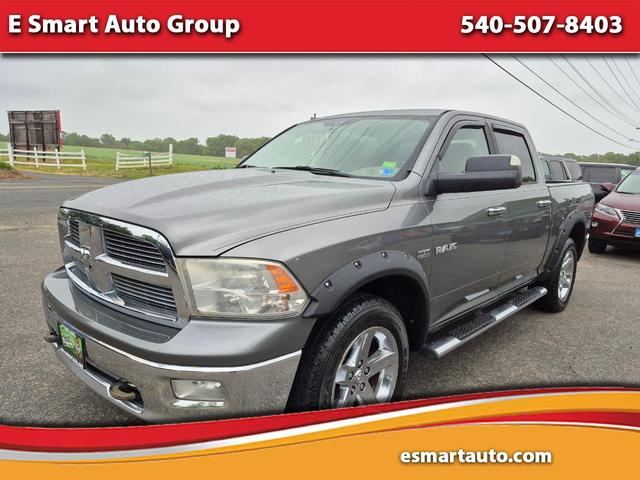 Gray 2009 Dodge RAM 1500 SLT Crew Cab 4WD Pickup Truck Four-Wheel Drive Automatic