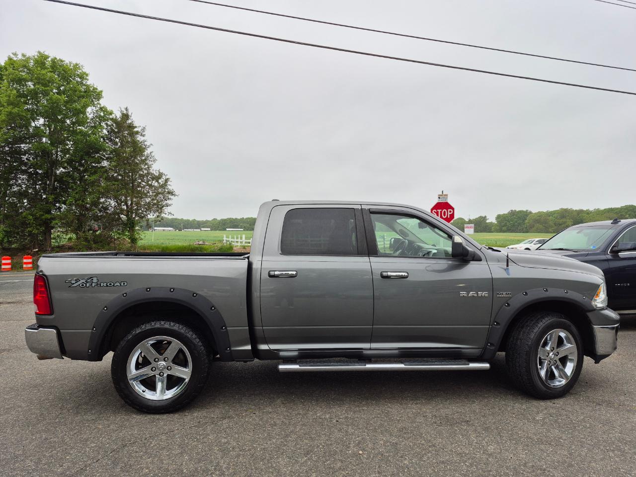 Dodge Ram 1500 SLT Crew Cab 4WD 2009