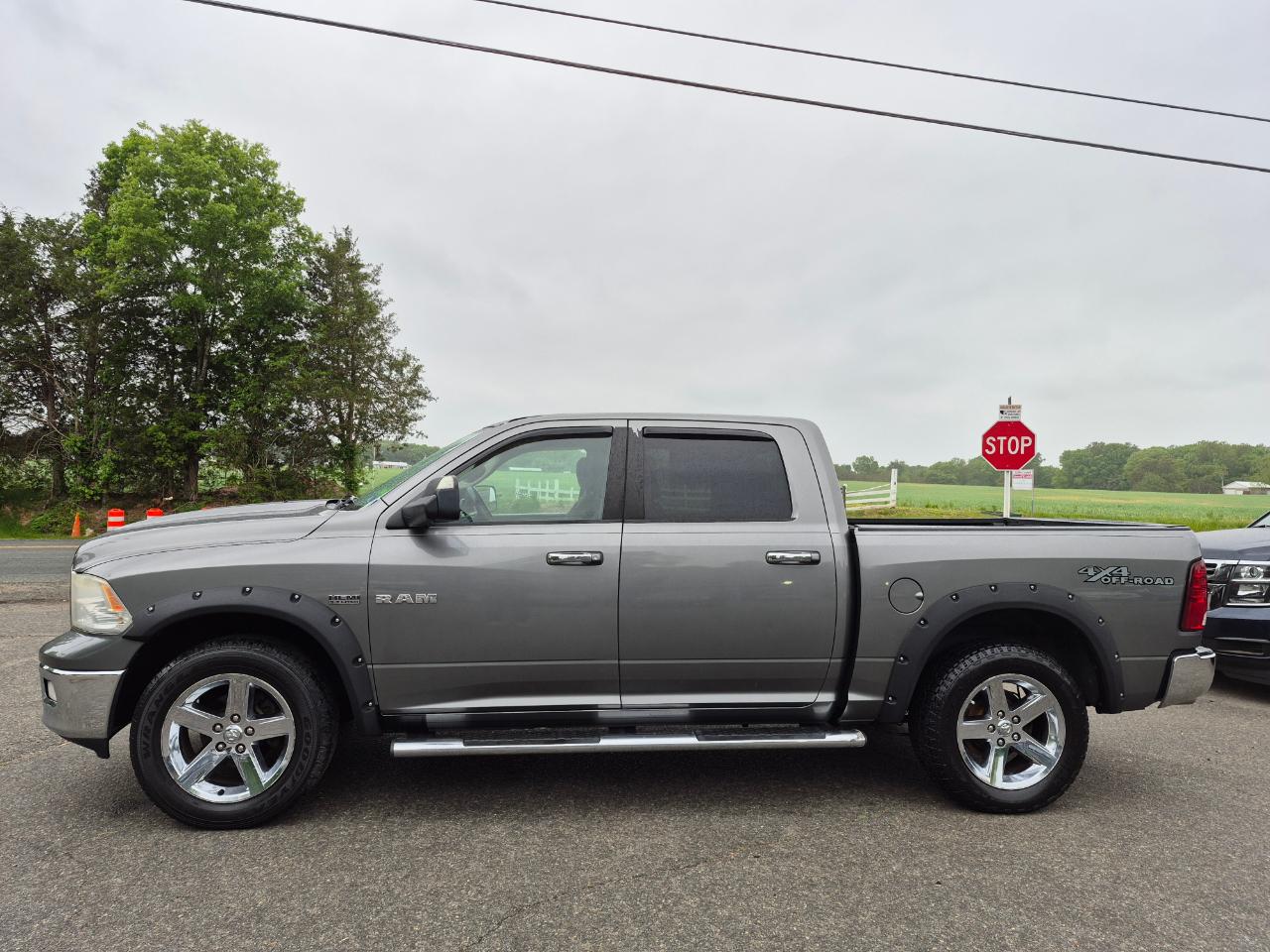 Dodge Ram 1500 SLT Crew Cab 4WD 2009