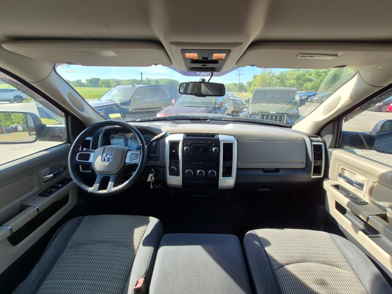 Dodge Ram 1500 SLT Crew Cab 4WD 2009