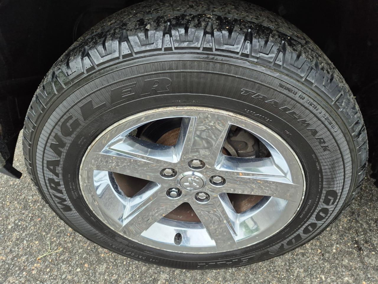 Dodge Ram 1500 SLT Crew Cab 4WD 2009