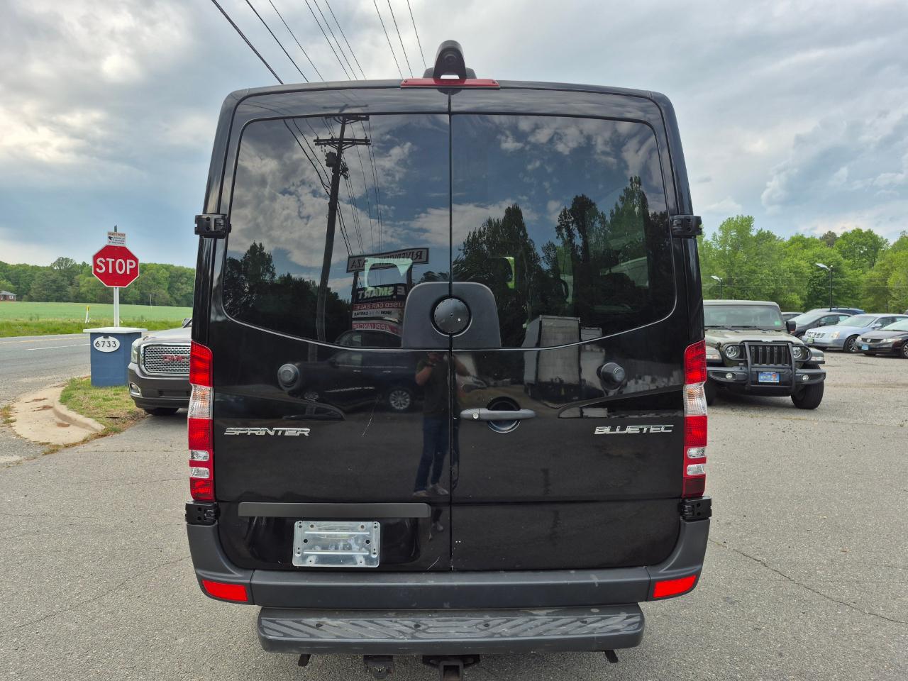 Mercedes-Benz Sprinter 2500 Passenger Van High Roof 144-in. WB 2014