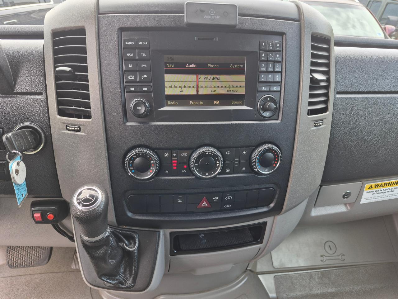 Mercedes-Benz Sprinter 2500 Passenger Van High Roof 144-in. WB 2014