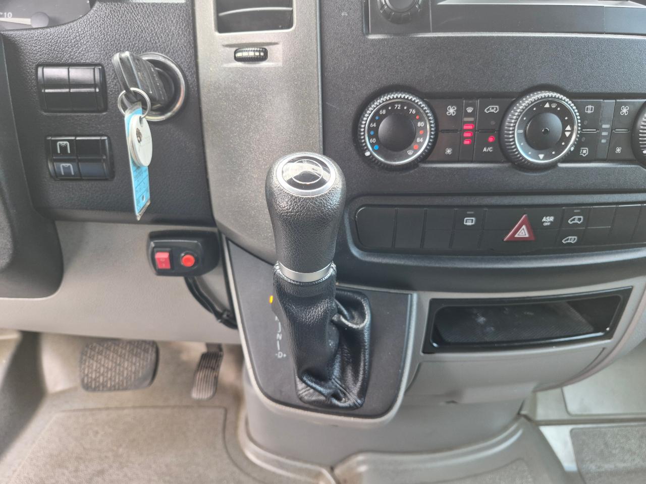 Mercedes-Benz Sprinter 2500 Passenger Van High Roof 144-in. WB 2014