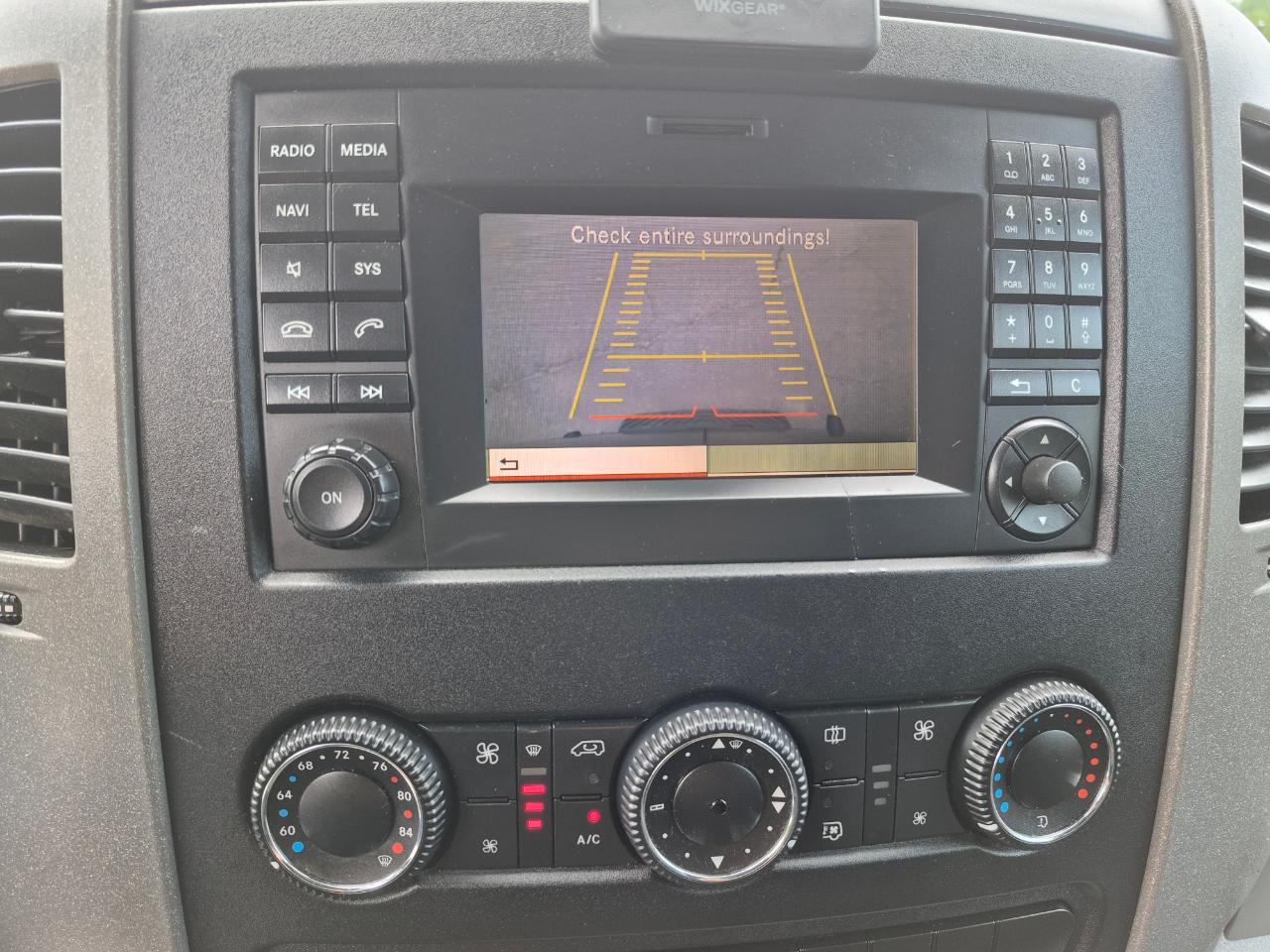 Mercedes-Benz Sprinter 2500 Passenger Van High Roof 144-in. WB 2014