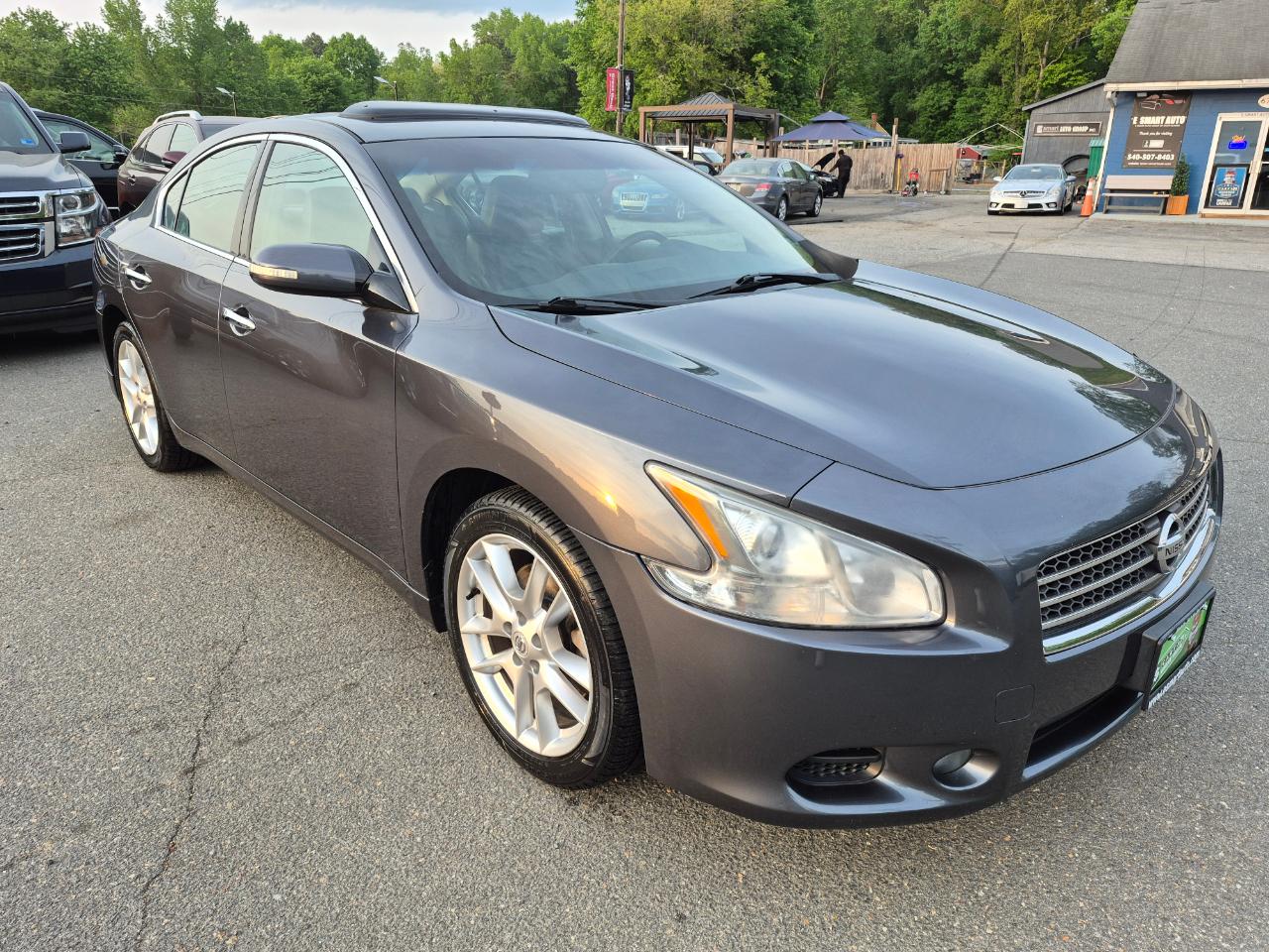Nissan Maxima SV 2010