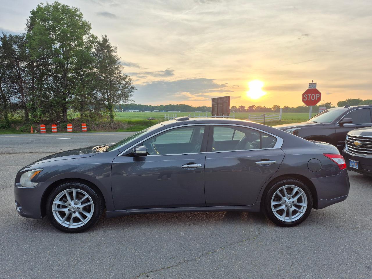 Nissan Maxima SV 2010