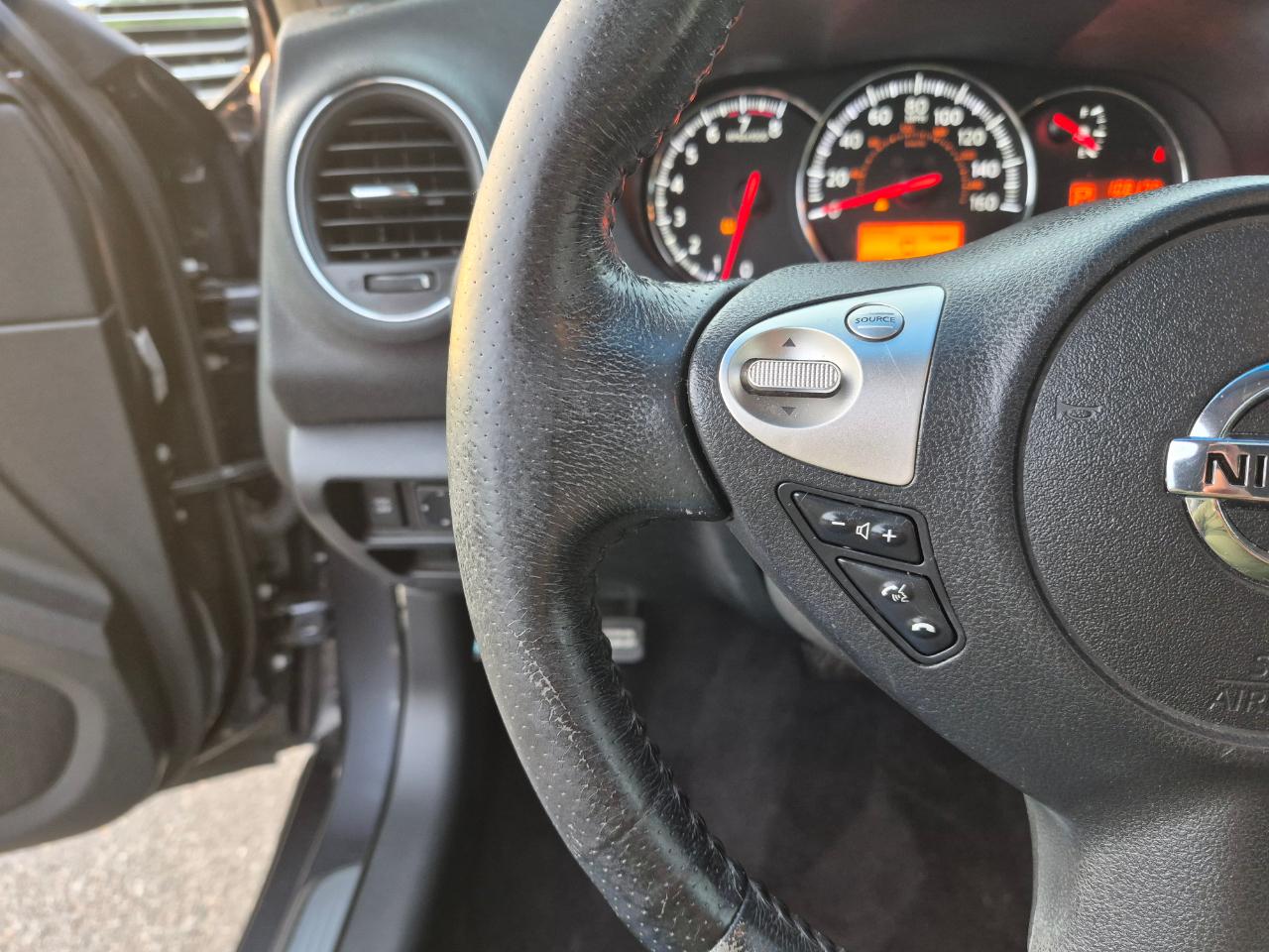 Nissan Maxima SV 2010