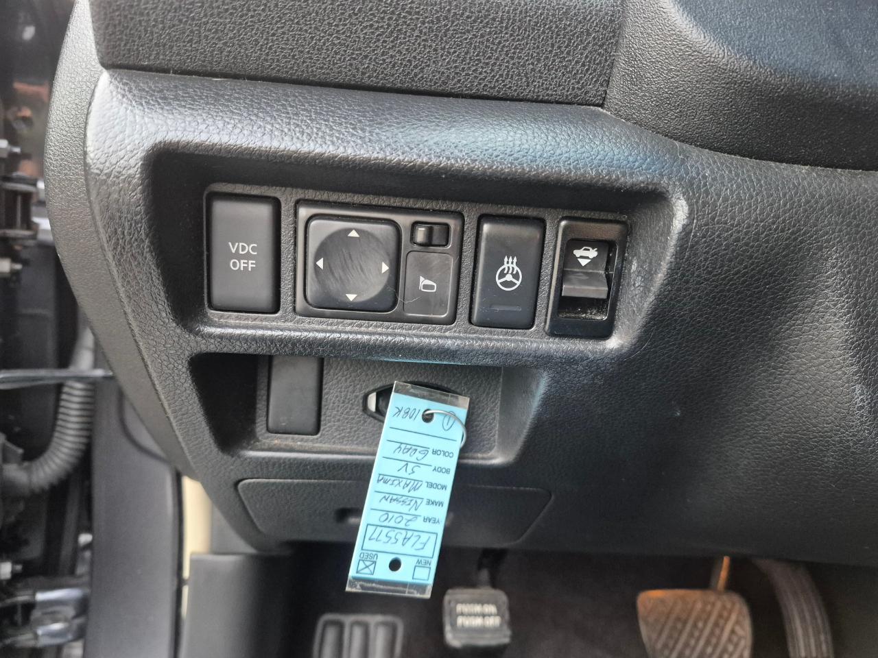 Nissan Maxima SV 2010