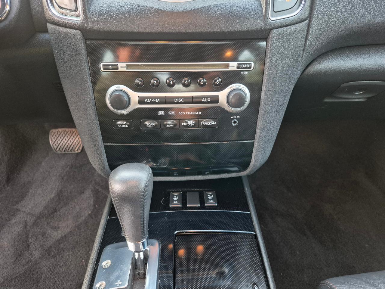 Nissan Maxima SV 2010