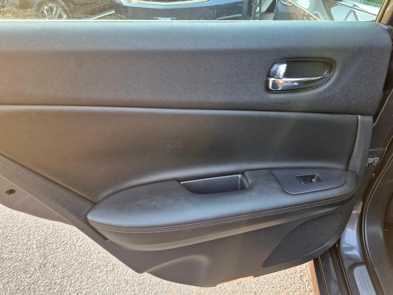 Nissan Maxima SV 2010