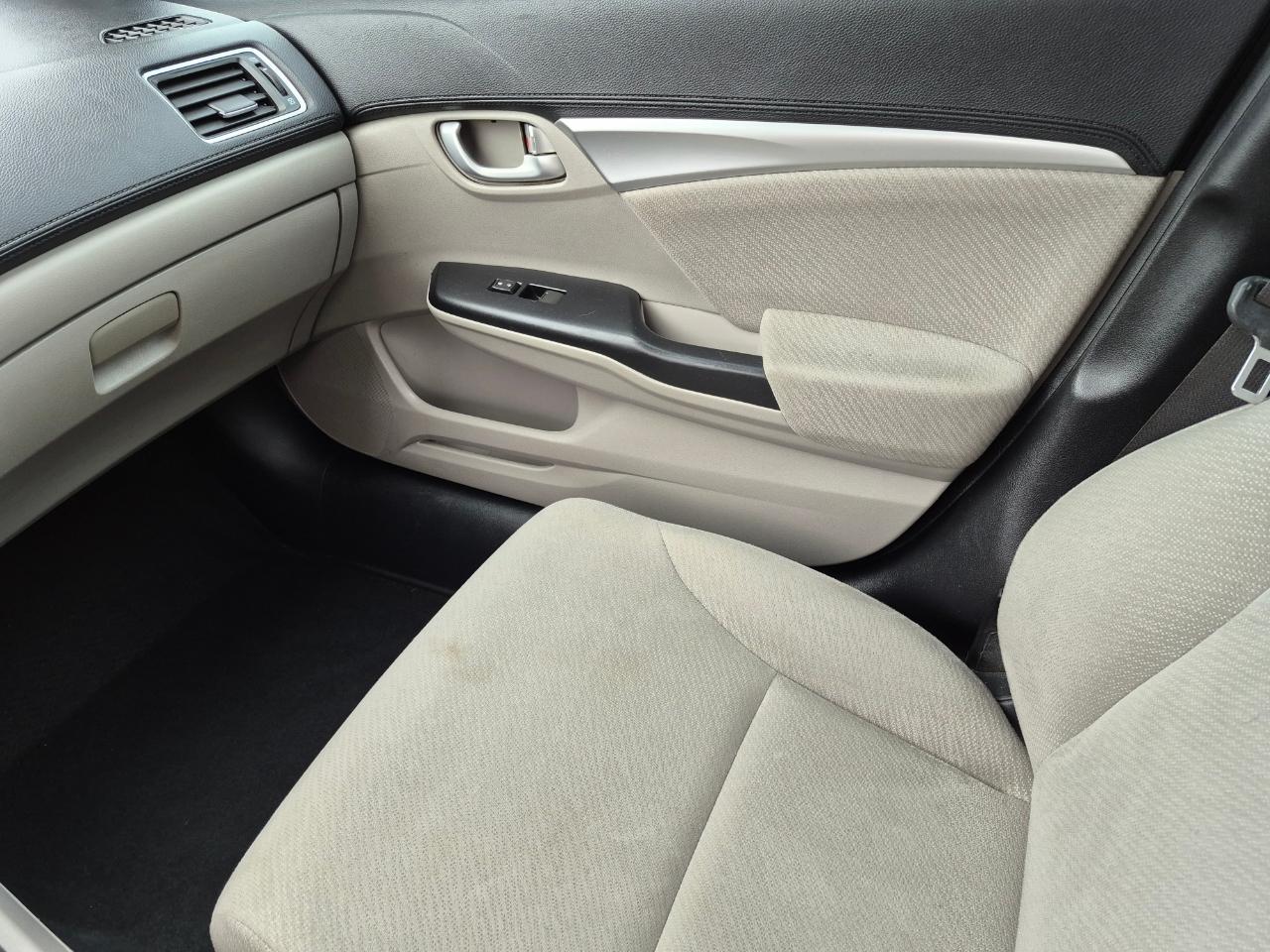 Honda Civic EX Sedan 5-Speed AT 2013