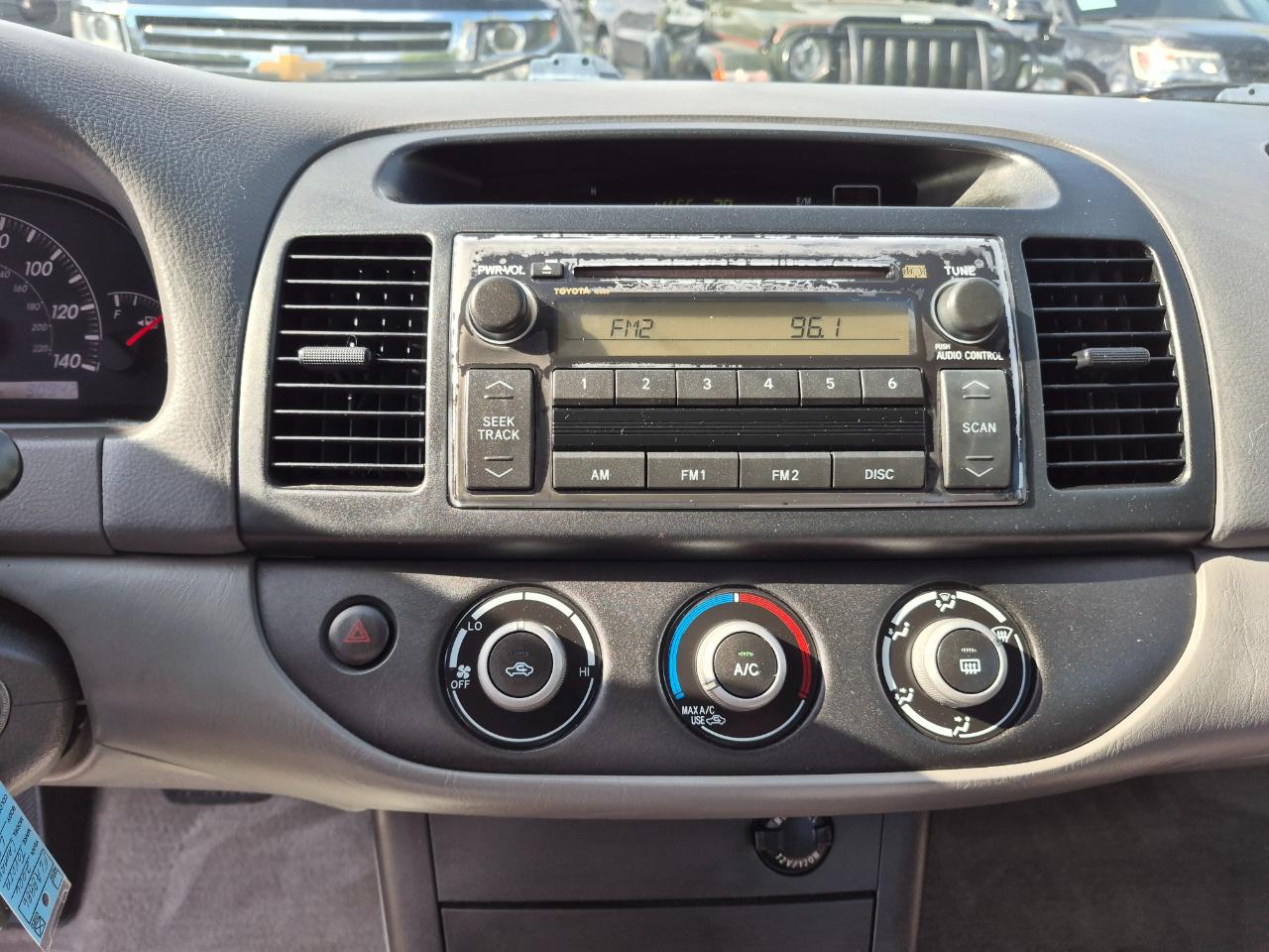Toyota Camry Standard 2006