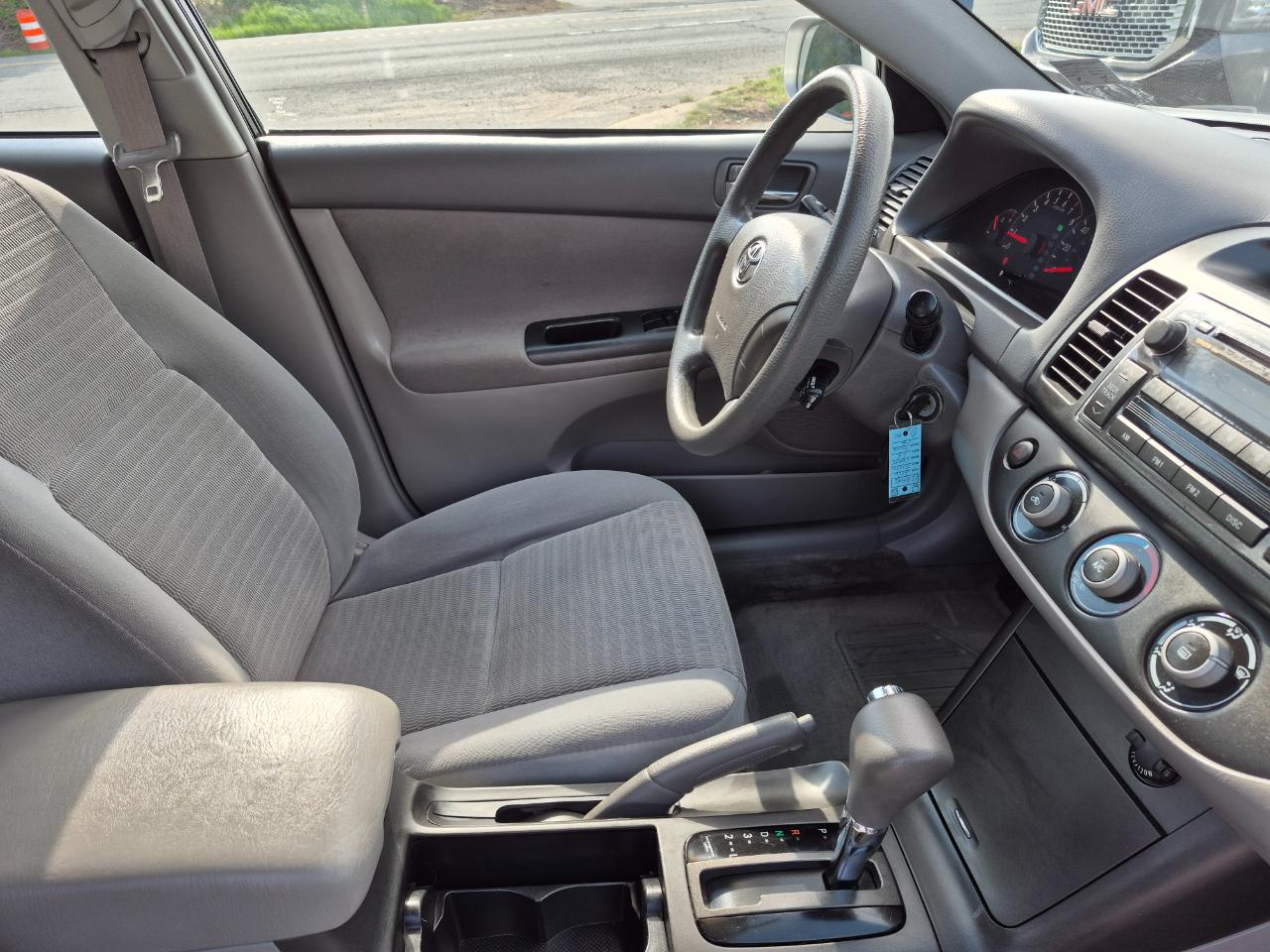Toyota Camry Standard 2006