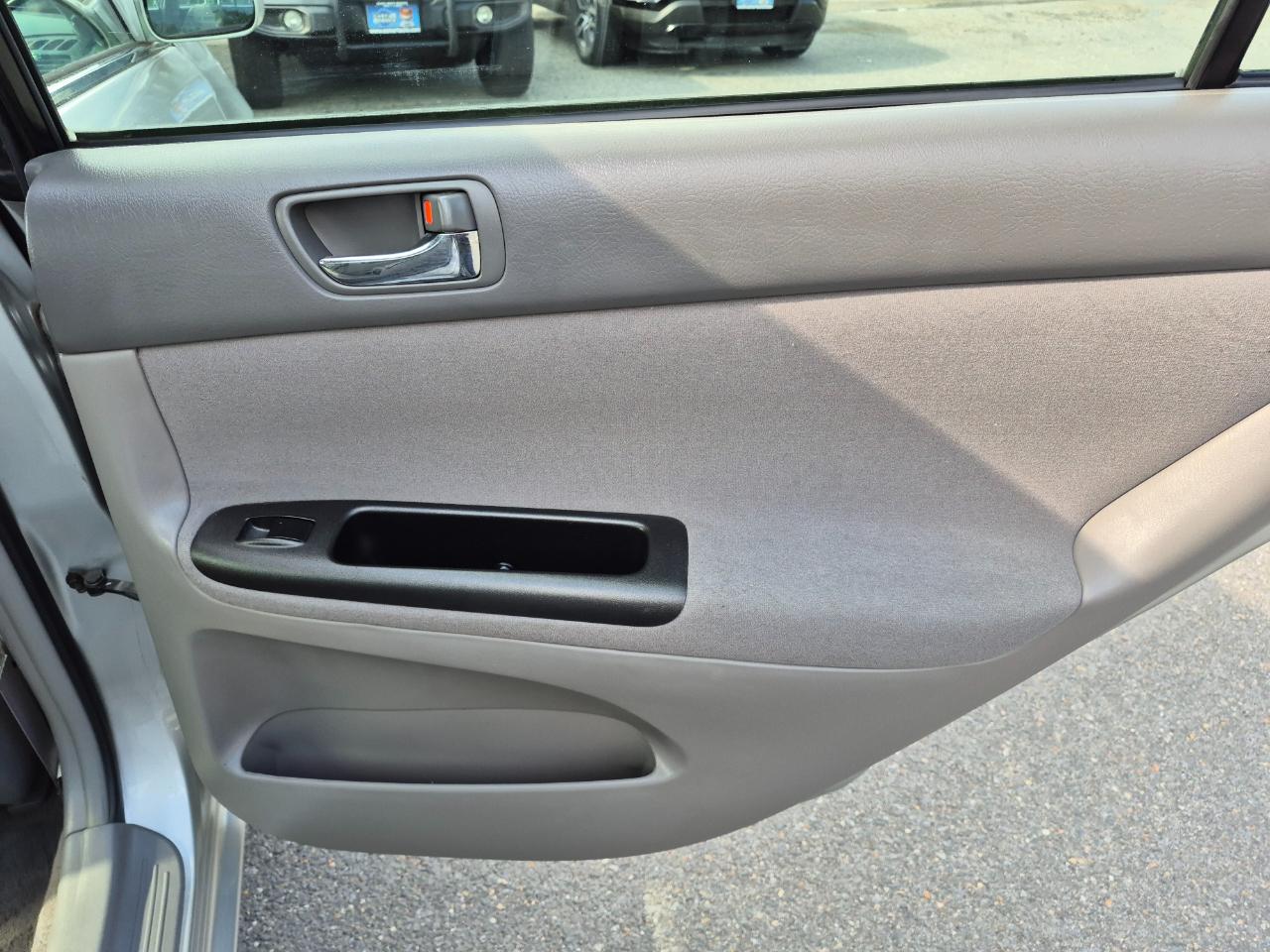 Toyota Camry Standard 2006
