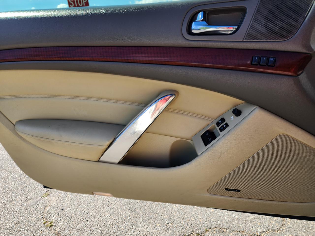 Infiniti G37 Base 2008