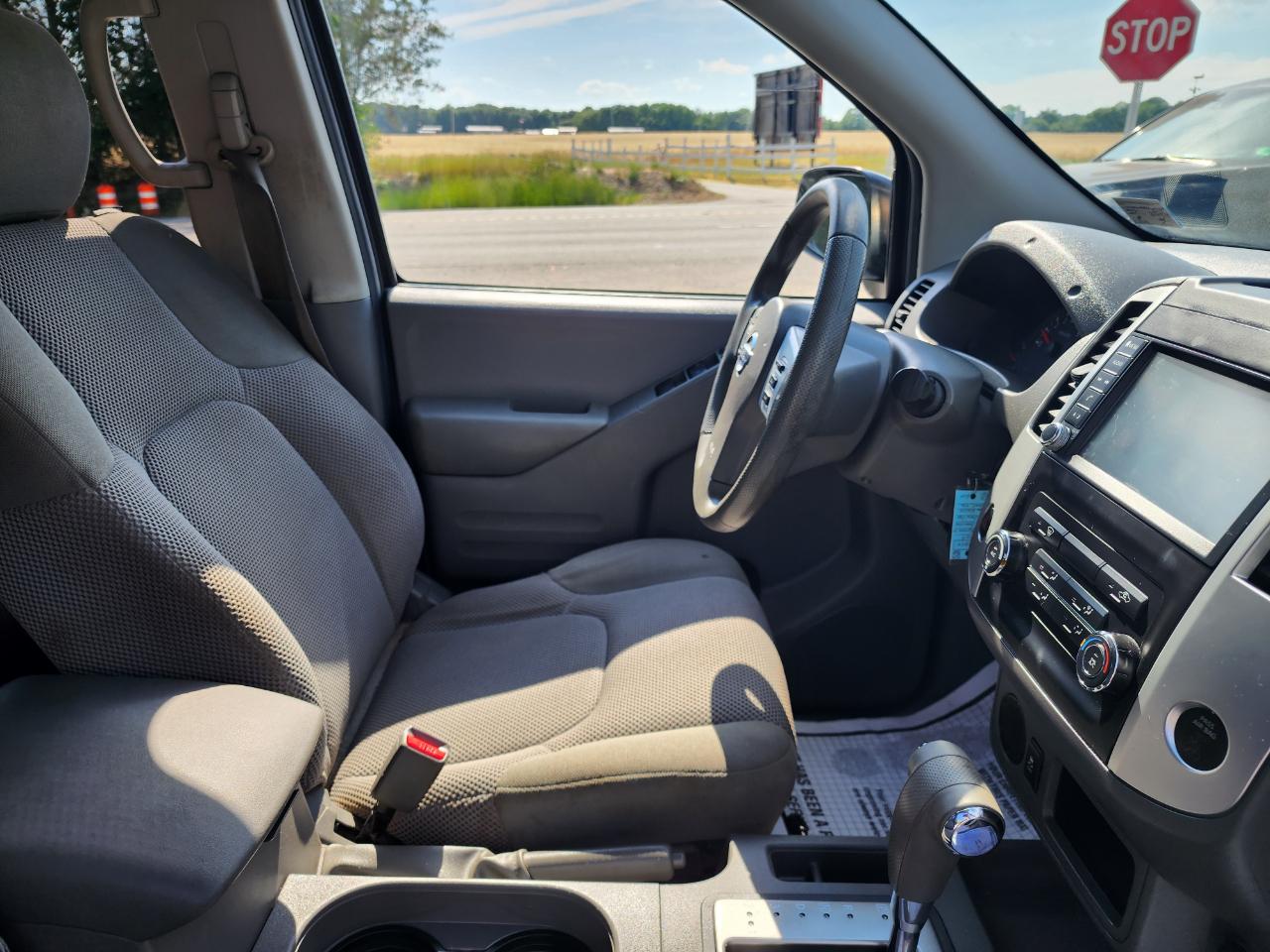 Nissan Frontier SV Crew Cab V6 2019