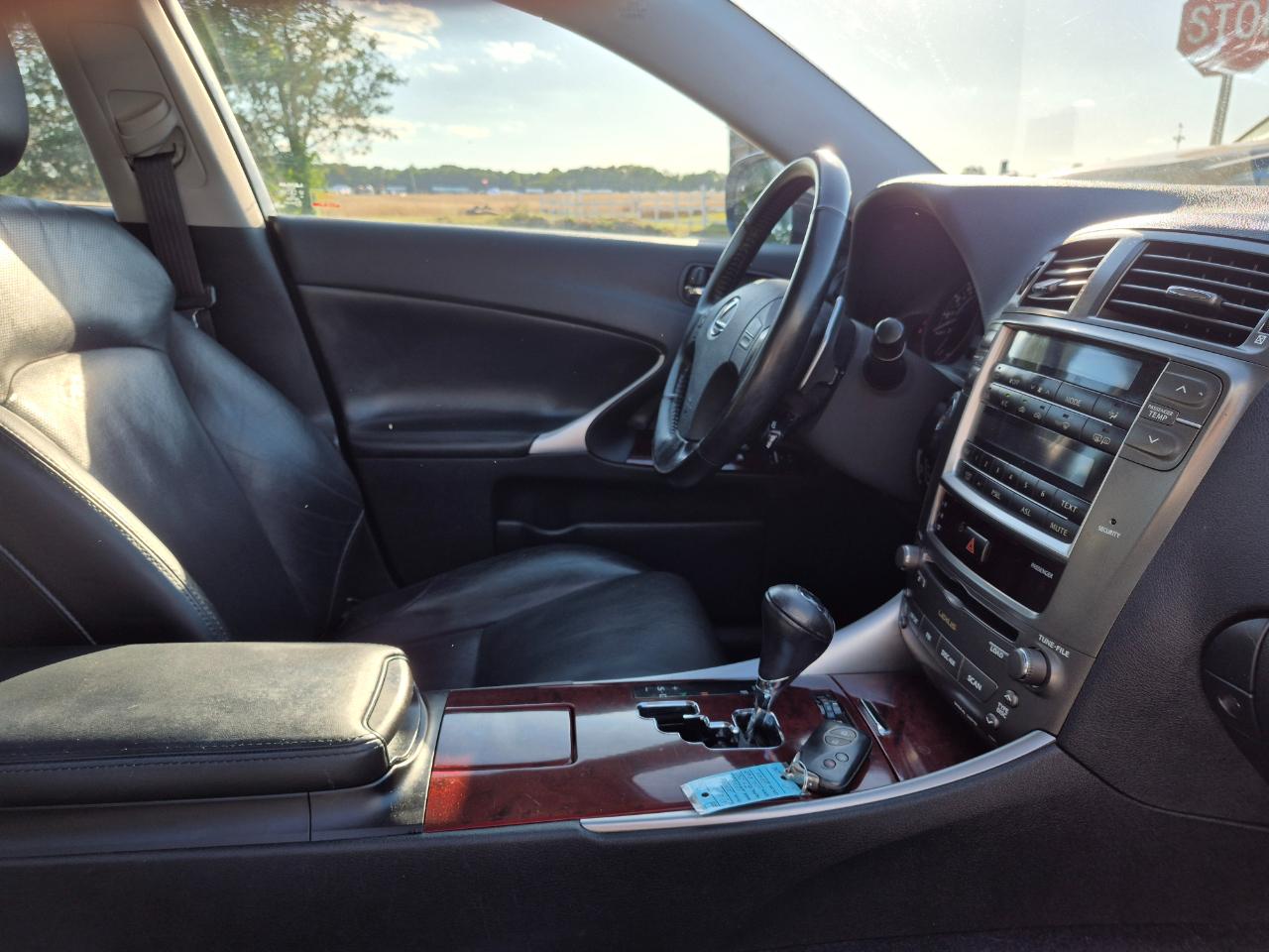Lexus IS 250 RWD 2006