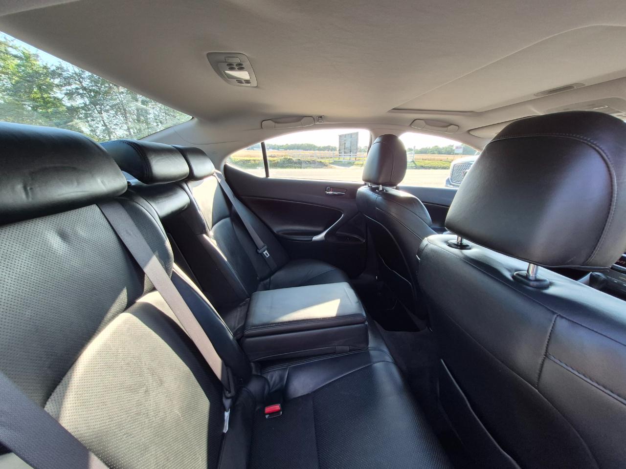 Lexus IS 250 RWD 2006