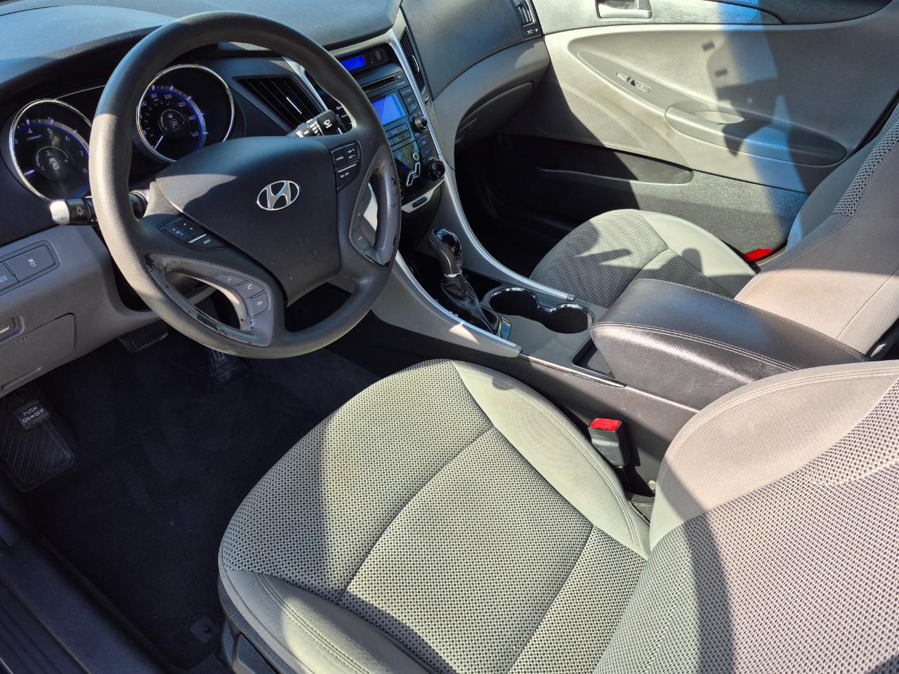Hyundai Sonata GLS Auto 2012