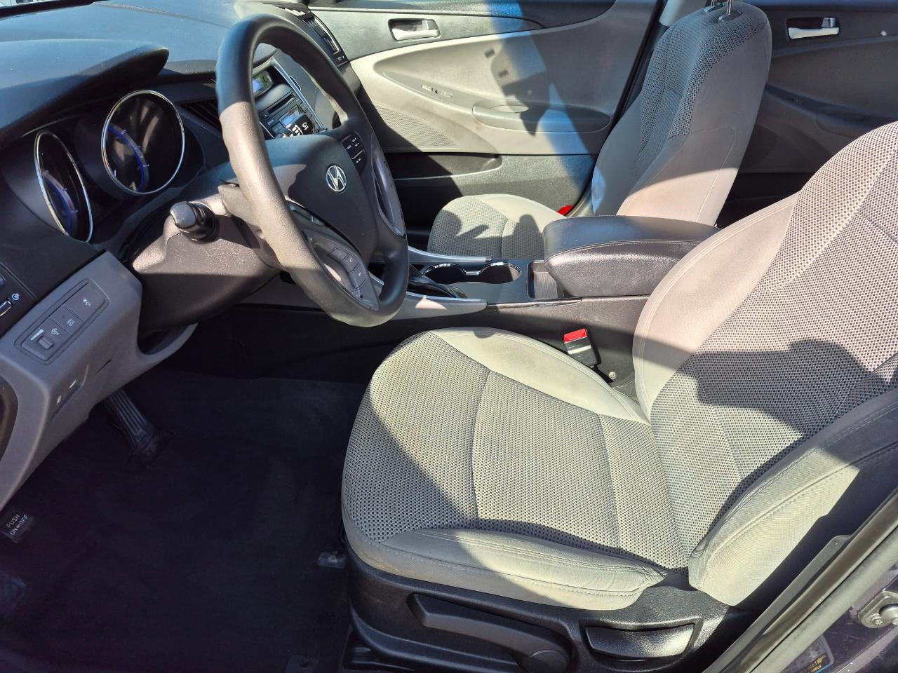 Hyundai Sonata GLS Auto 2012