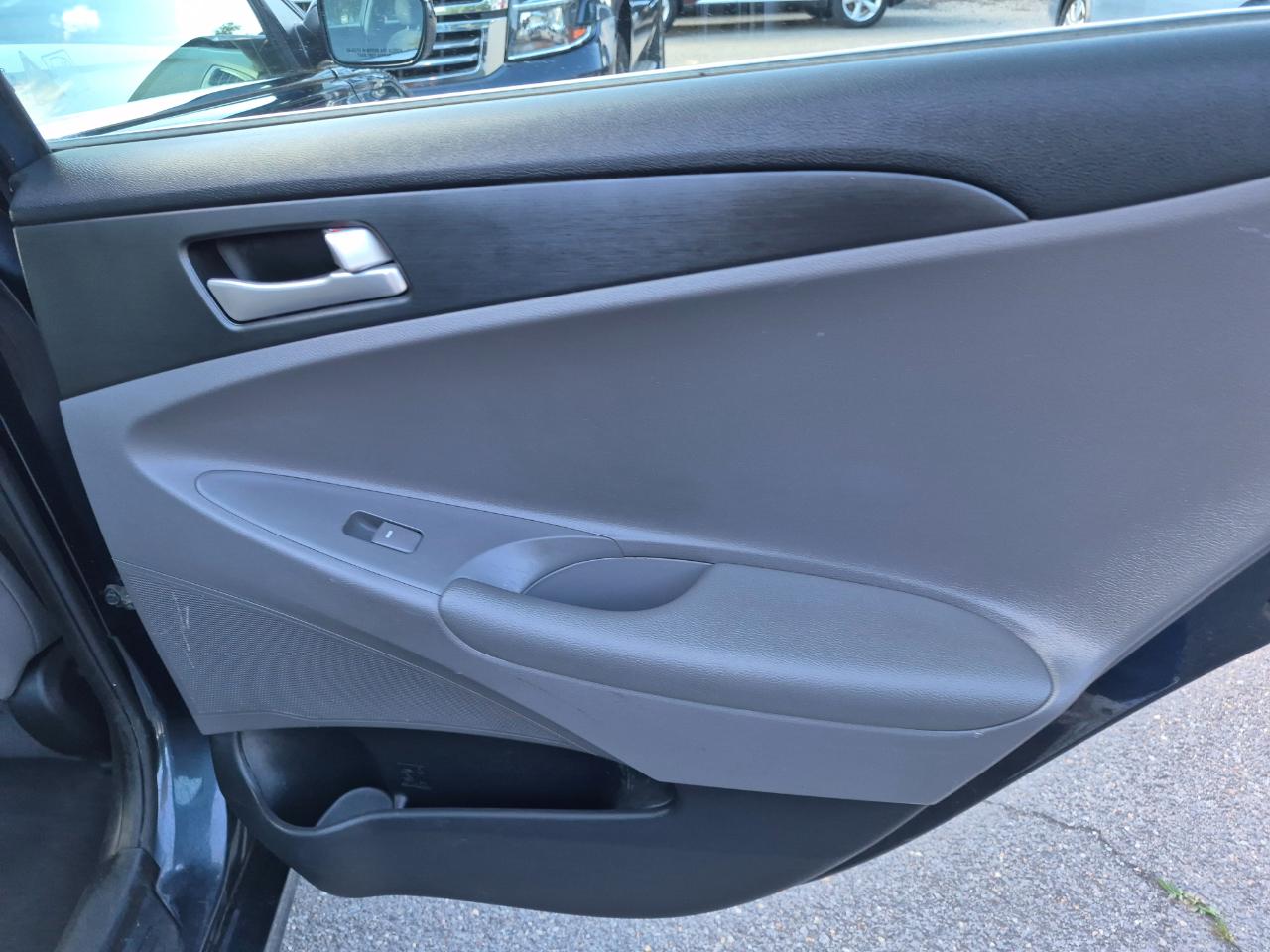 Hyundai Sonata GLS Auto 2012