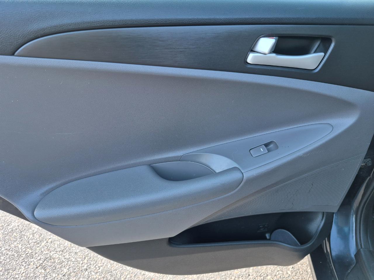 Hyundai Sonata GLS Auto 2012