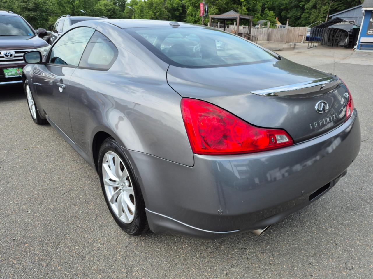 Infiniti G Coupe G37x AWD 2011