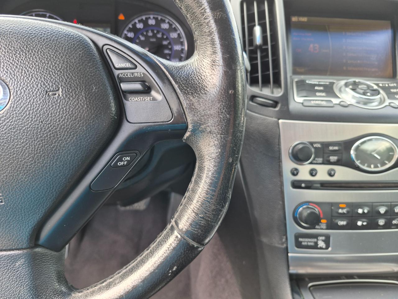 Infiniti G Coupe G37x AWD 2011